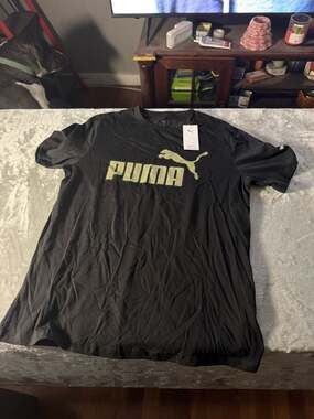 NWT PUMA Men's Infuse Logo T-Shirt Black Gold Size Large